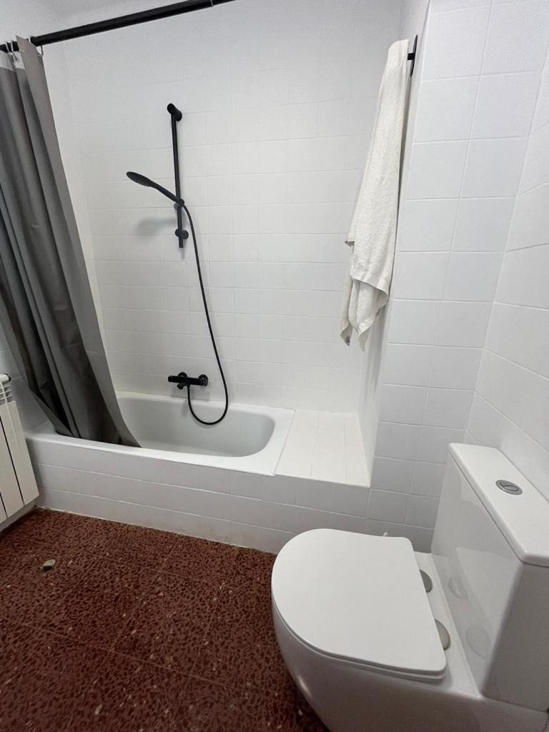 Encantador Apartamento En El Corazon De Tremp Eksteriør billede